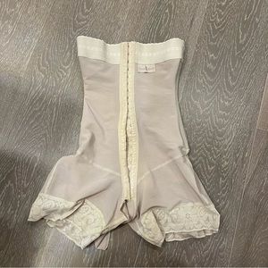 Curvy Gyals Post op Faja xs-s